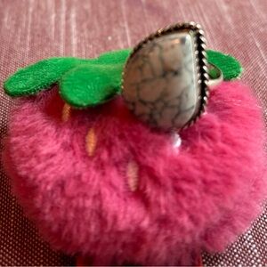 Elegant Silver and Gray Stone Ring